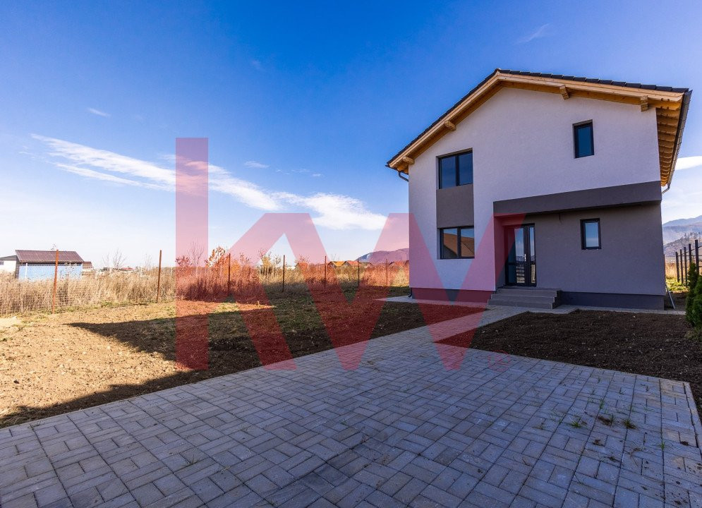 Vila Brasov, Cristian, singur in curte, intabulata, toate utilitatile