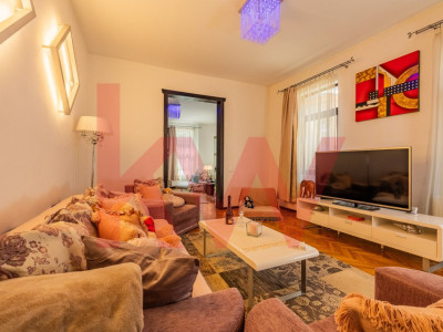 Apartament 3 camere, str. Castelului, modern, central – 0% comision