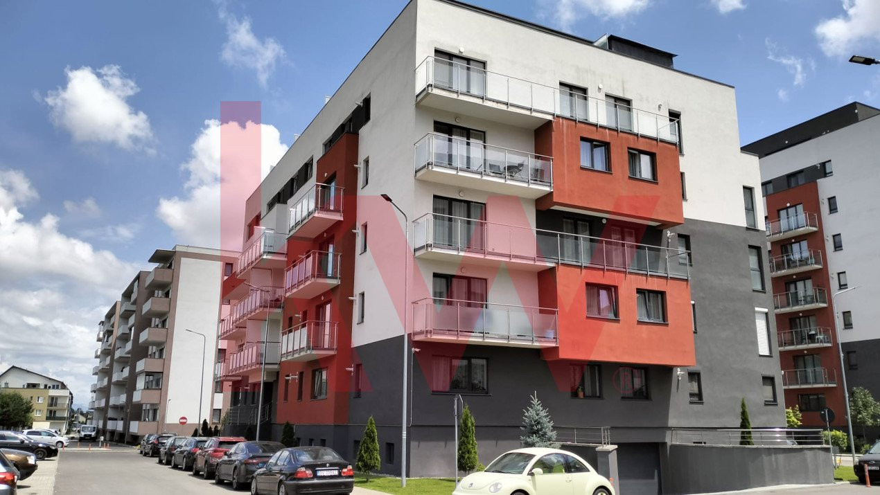 Garsoniera decomandata, boxa si parcare - Zona Coresi, Maurer