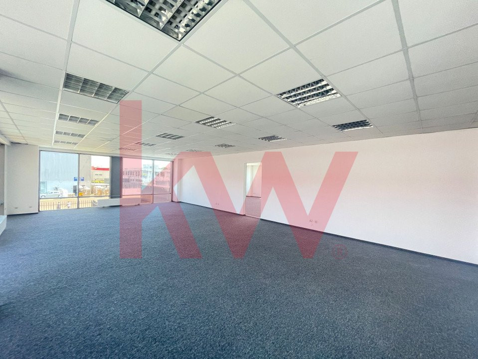 Spatiu de inchiriat destinatie birou, showroom, depozitare