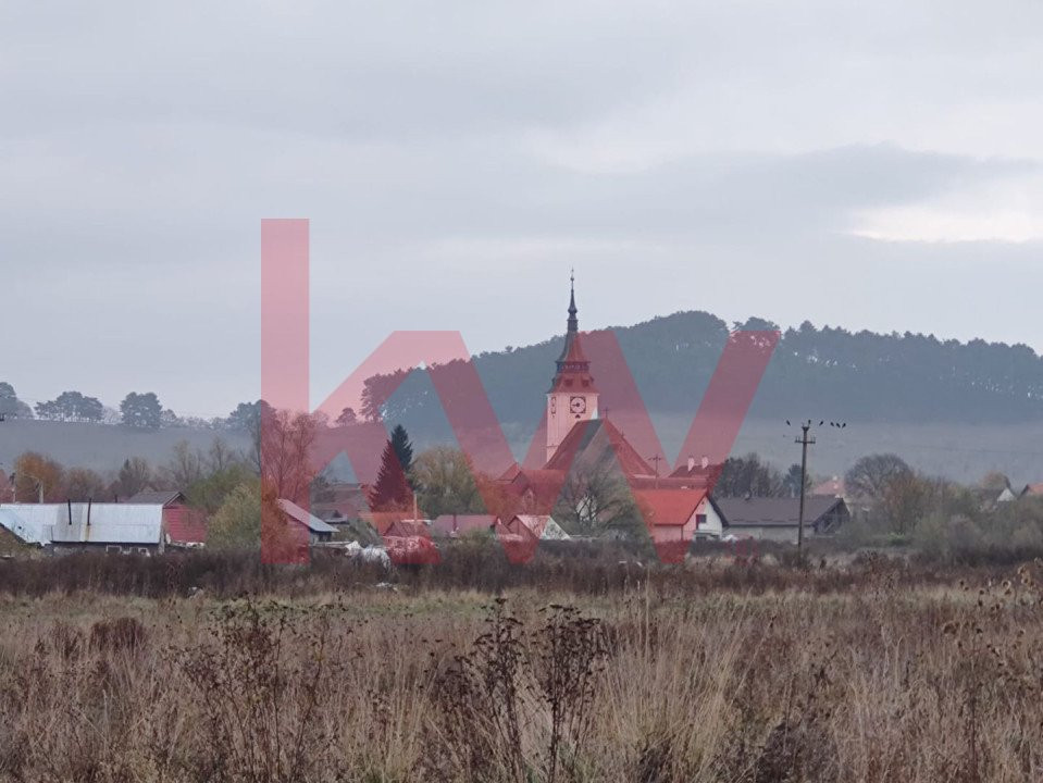 Teren de Casa cu  PUZ, zona foarte buna, Sanpetru