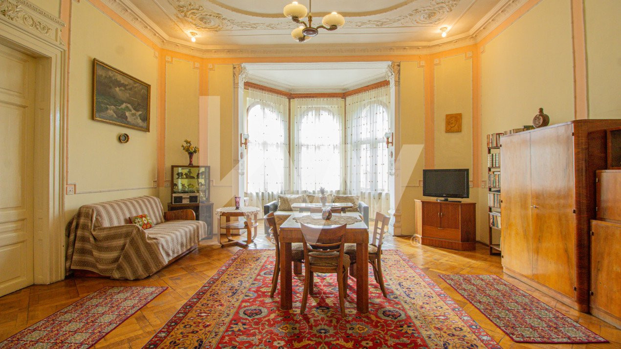 Proprietate deosebita, farmec si noblete - Strada Lunga 84