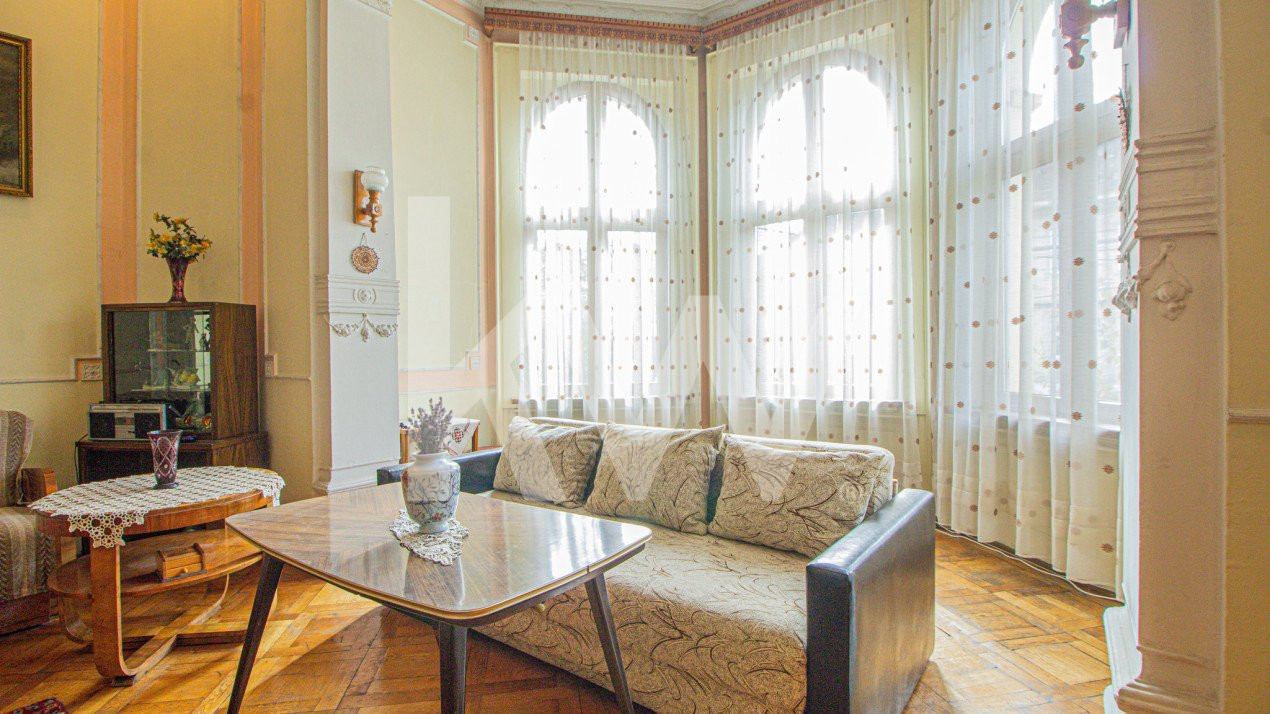 Proprietate deosebita, farmec si noblete - Strada Lunga 84