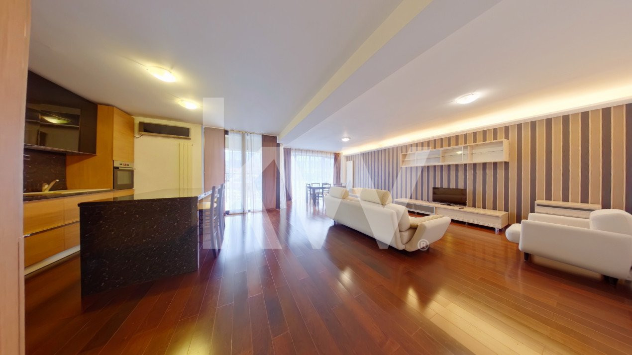 Închiriere apartament 4 camere cu design modern, Zona Blumana