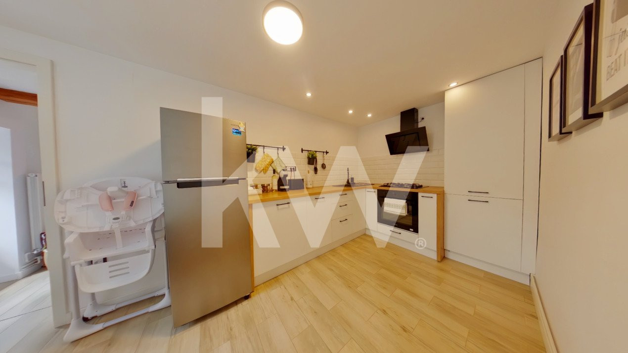  Termen scurt - Apartament 2 camere cu curte în Schei -  complet mobilat
