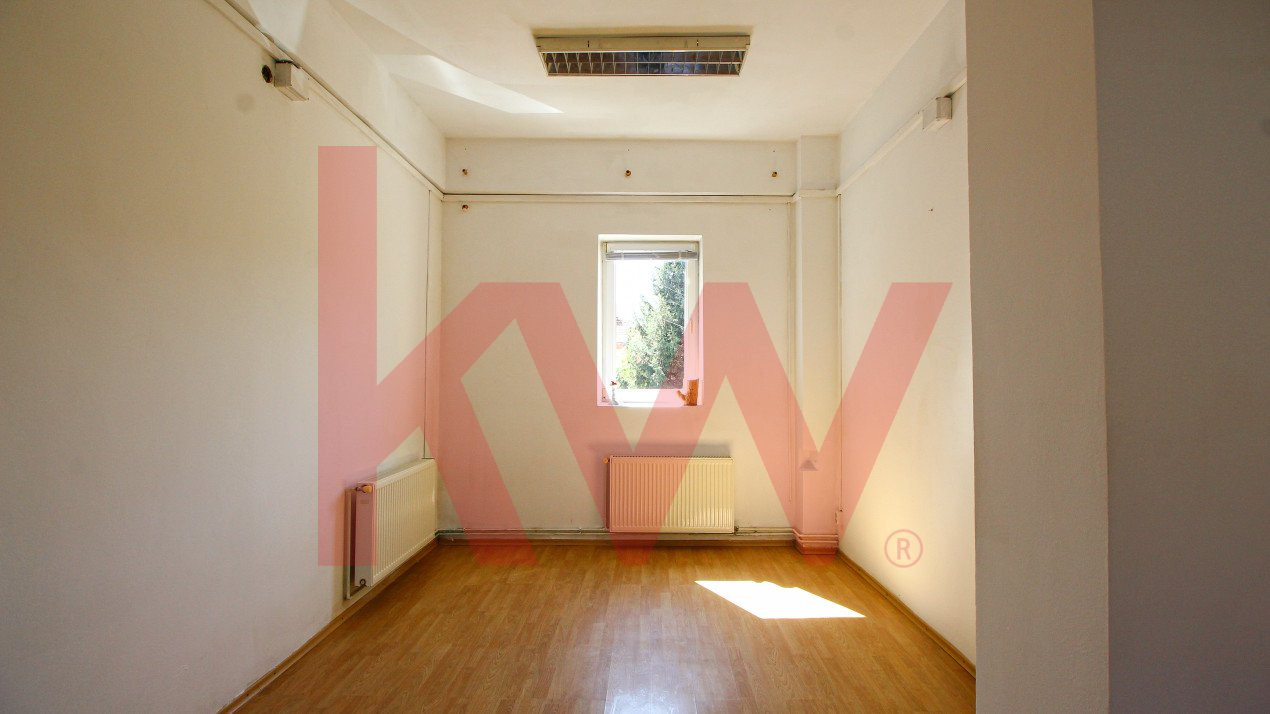 Spatiu comercial, 134 mp utili, central - Lacea