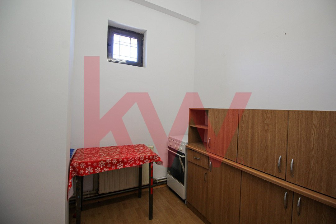Spatiu comercial, 134 mp utili, central - Lacea
