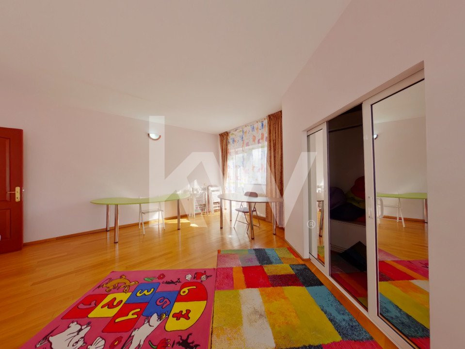 Închiriere casa spațioasă cu 6 camere - intrare cartier Tractorul