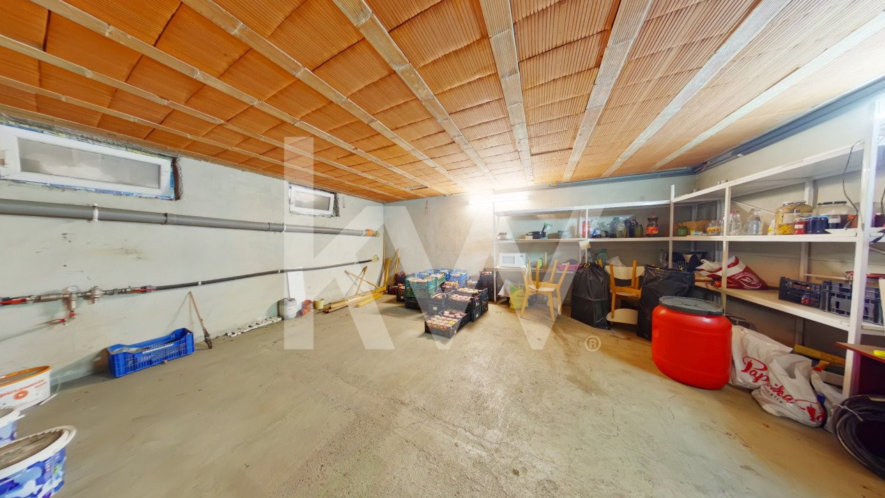 Închiriere casa spațioasă cu 6 camere - intrare cartier Tractorul