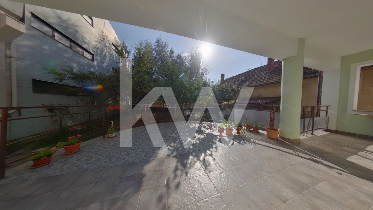 Închiriere casa spațioasă cu 6 camere - intrare cartier Tractorul