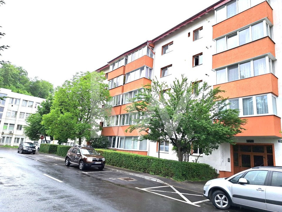 Apartament cu 2 camere, Decomandat, Zona Noua
