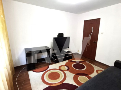 Apartament cu 2 camere, Decomandat, Zona Noua