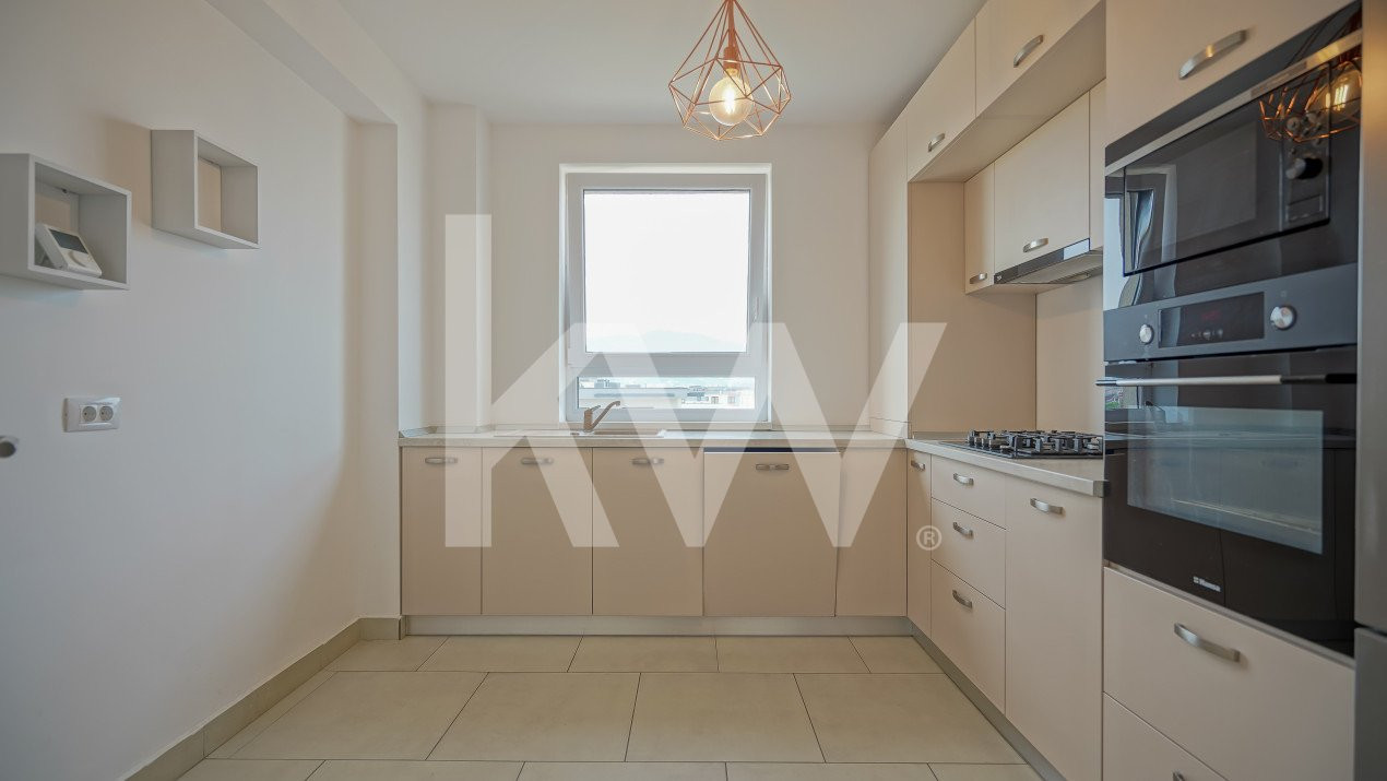 Apartament cu 3 camere, strada Ioan Popasu - Tractorul, Comision 0%