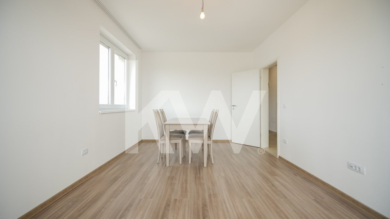 Apartament cu 3 camere, strada Ioan Popasu - Tractorul, Comision 0%