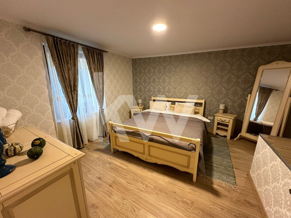 Casă cu 4 camere și garaj