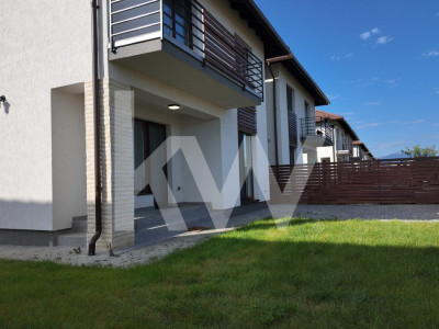 Casa modernă cu 3 dormitoare, 2 terase în Ghimbav, la doar 3-5 minute de Brașov